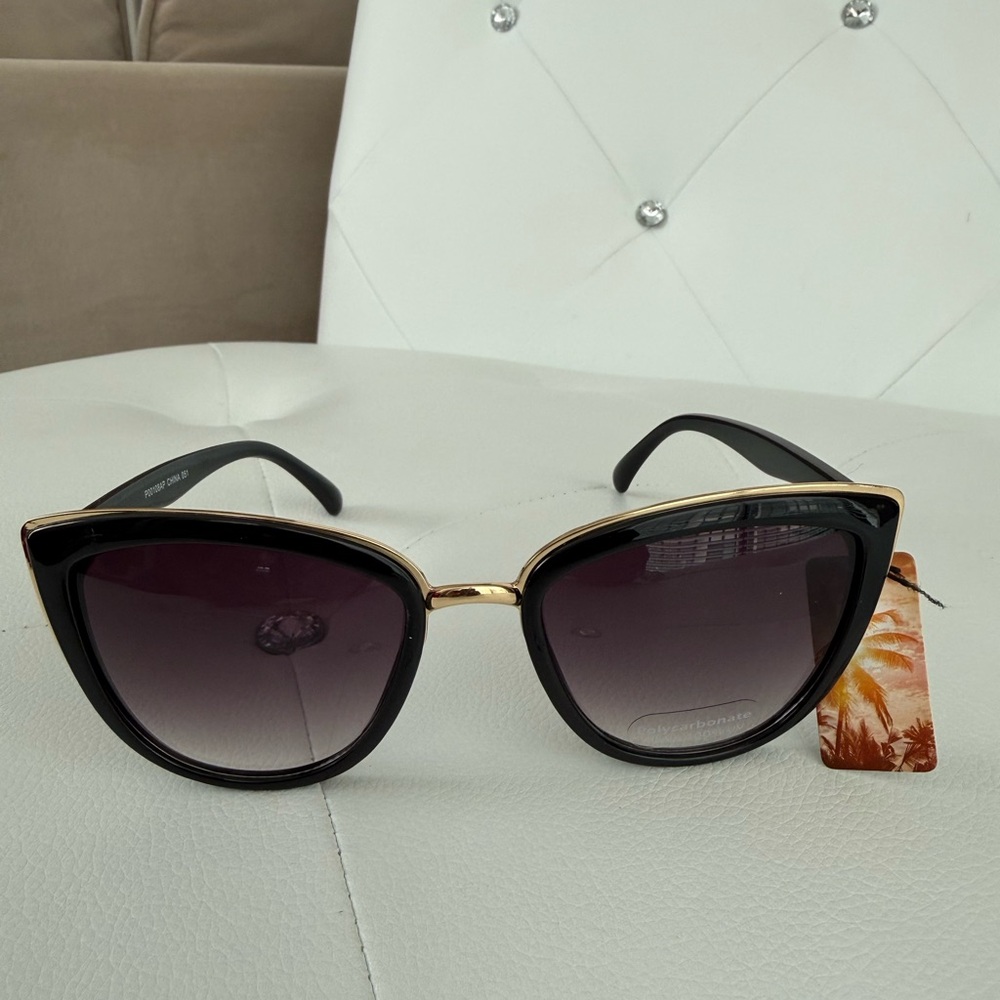 Black & Gold Statement Sunglasses | Chic Cat-Eye Style | 💯UV Protection